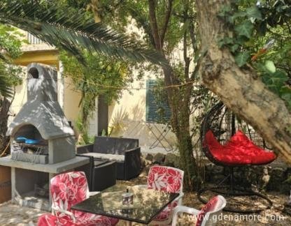 Privatni smjestaj sobe Mirko, privatni smeštaj u mestu Tivat, Crna Gora - 8200